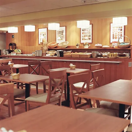 列日中心歌剧院宜必思酒店 酒店 3*