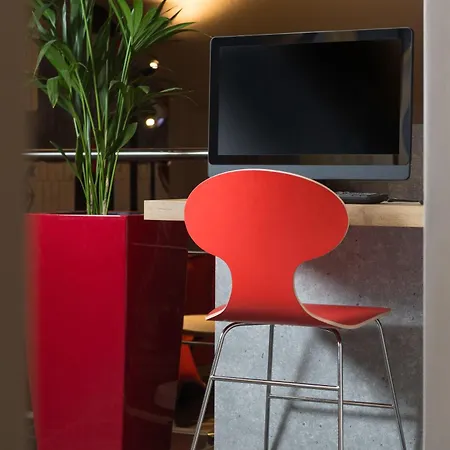 Ibis Centre Opéra Hotel 3*