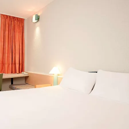 Ibis Centre Opera 3*