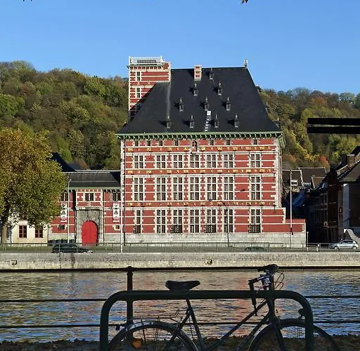 列日中心歌剧院宜必思酒店 酒店 3*