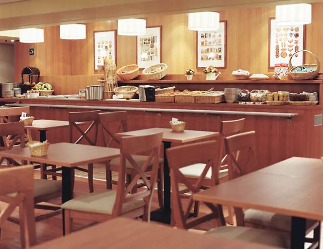 Ibis Centre Opera Hotel 3*